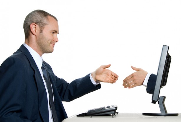 Contract risks with email notices! 